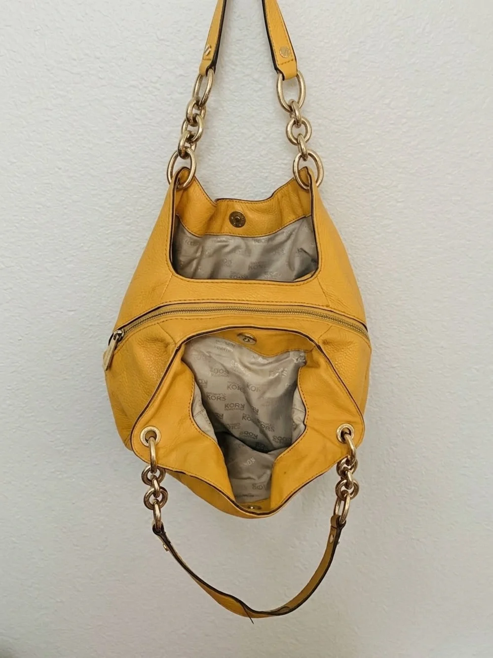 Michael Kors Fulton Hobo Bag